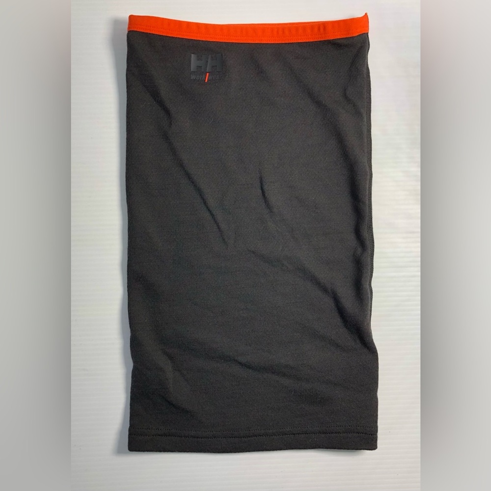 NWOT Helly Hansen Neck Gaiter